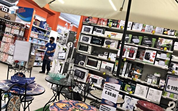 Consumi, la spesa delle famiglie supererà i 1.000 miliardi a fine anno