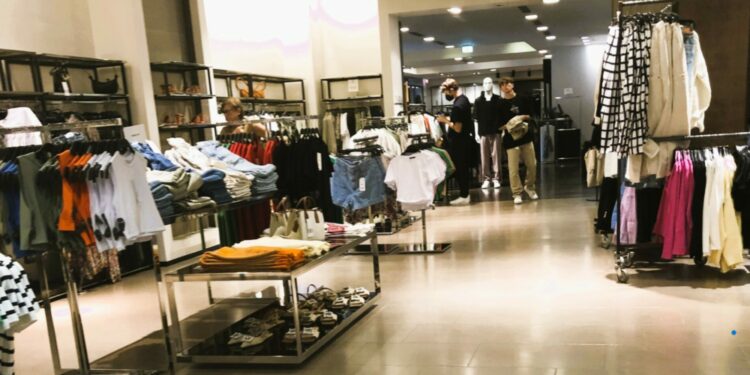 Punti vendita, opportunità per 20mila addetti