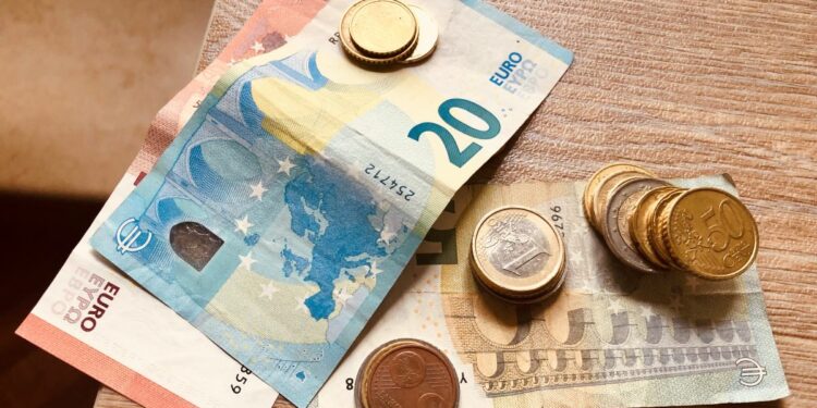 Risparmio e investimenti, famiglie in ansia