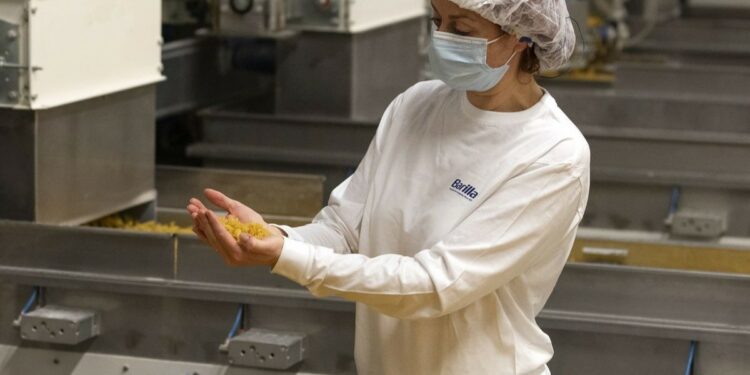 Barilla, linea produzione pasta (immagine tratta da barillagroup.com)