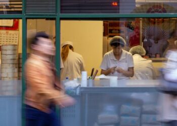 Lavoro sommerso (Immagine tratta da fondazionebrodolini.it)