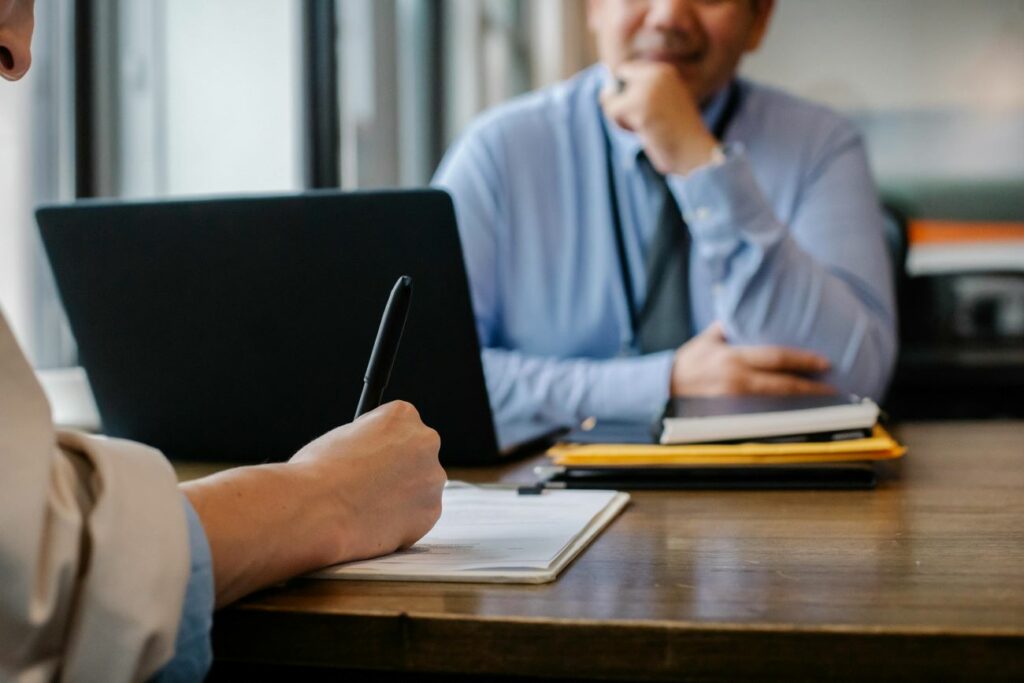 Colloquio di lavoro (Foto Pexels, di Sora Shimazaki)