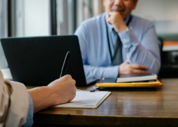 Colloquio di lavoro (Foto Pexels, di Sora Shimazaki)