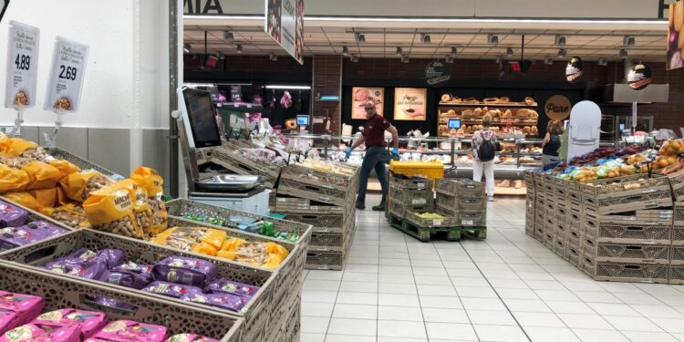 Grande distribuzione, nuove assunzioni in vista