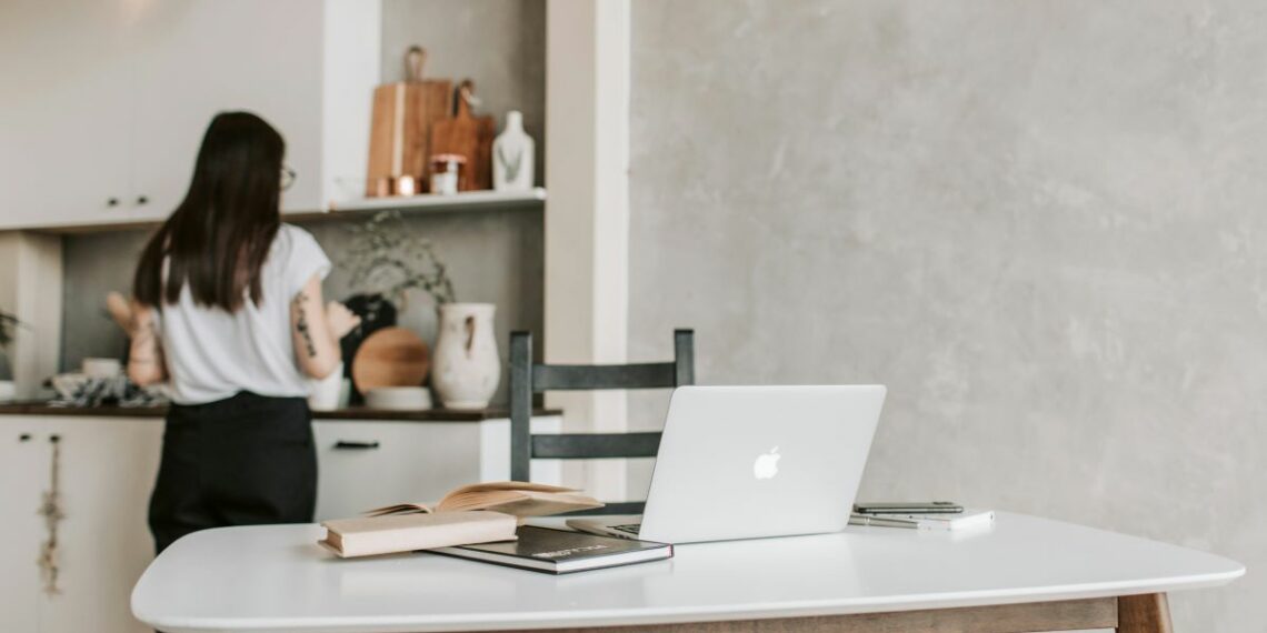 Content creator (Foto di Vlada Karpovich - pexels.com)