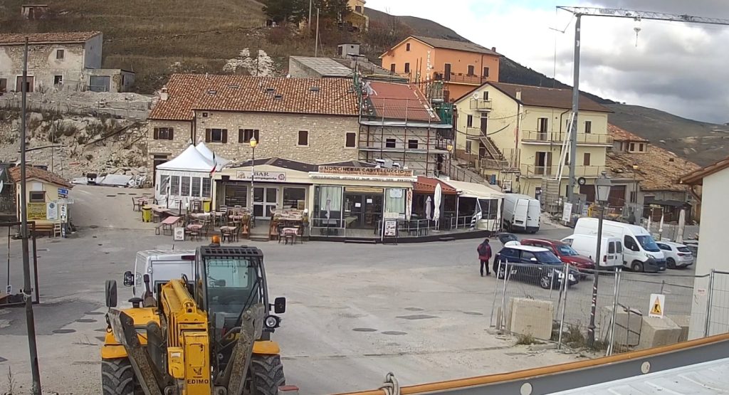 Castelluccio di Norcia (da webcam comune.norcia.pg.it)