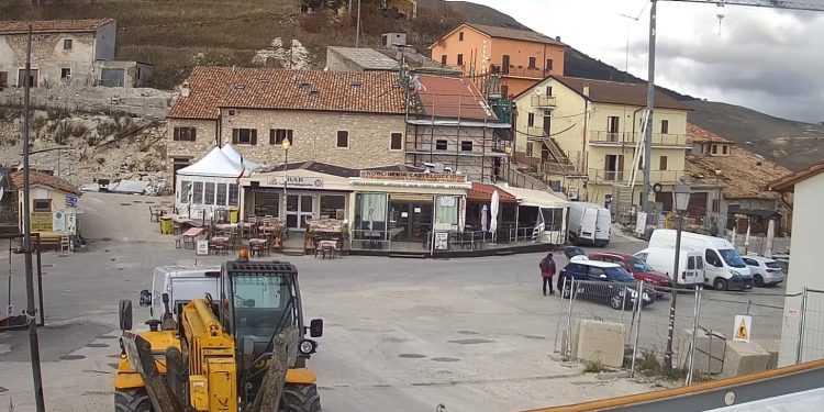 Castelluccio di Norcia (da webcam comune.norcia.pg.it)