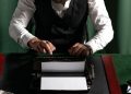 Freelance con macchina da scrivere (foto tratta da pexels)