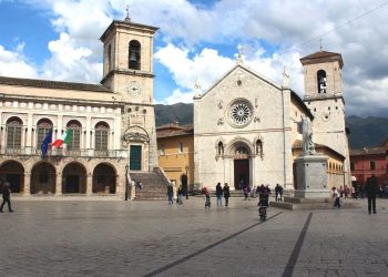 Norcia, Piazza San Benedetto (Fonte: comune.norcia.pg.it)